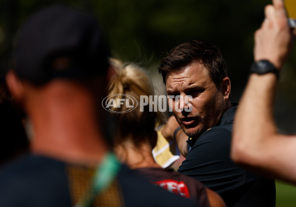 AFLW 2024 Round 10 - Richmond v Hawthorn - A-55585582