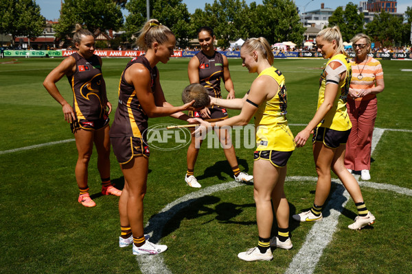 AFLW 2024 Round 10 - Richmond v Hawthorn - A-55585587