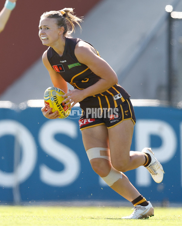 AFLW 2024 Round 10 - Richmond v Hawthorn - A-55586249