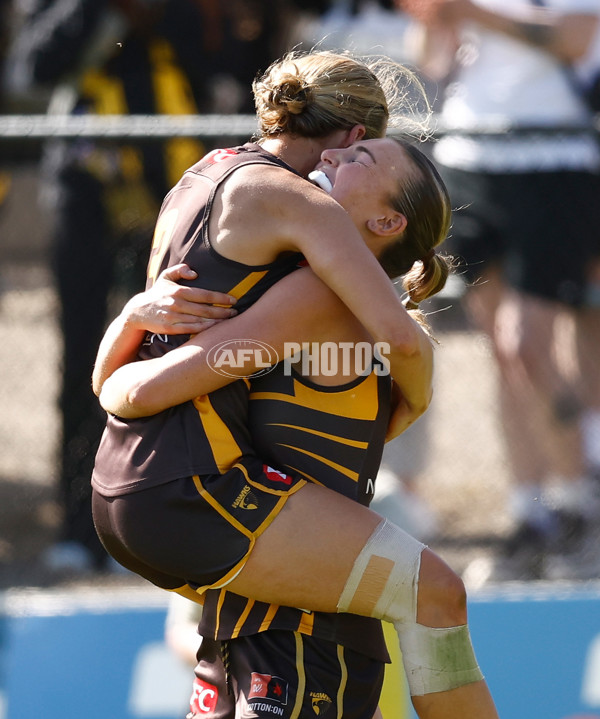 AFLW 2024 Round 10 - Richmond v Hawthorn - A-55588212