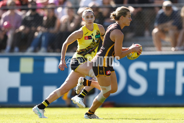 AFLW 2024 Round 10 - Richmond v Hawthorn - A-55588261