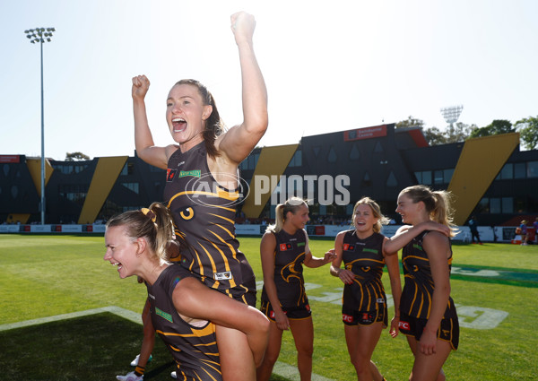 AFLW 2024 Round 10 - Richmond v Hawthorn - A-55588636