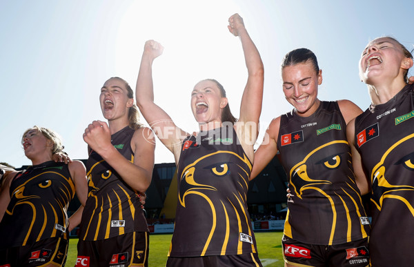 AFLW 2024 Round 10 - Richmond v Hawthorn - A-55588643