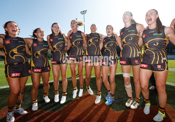 AFLW 2024 Round 10 - Richmond v Hawthorn - A-55588648