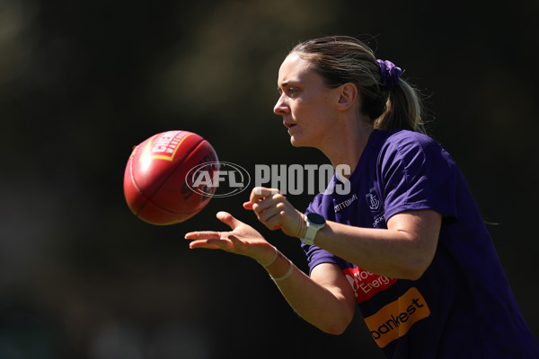 AFLW 2024 Round 10 - Walyalup v Western Bulldogs - A-55590861