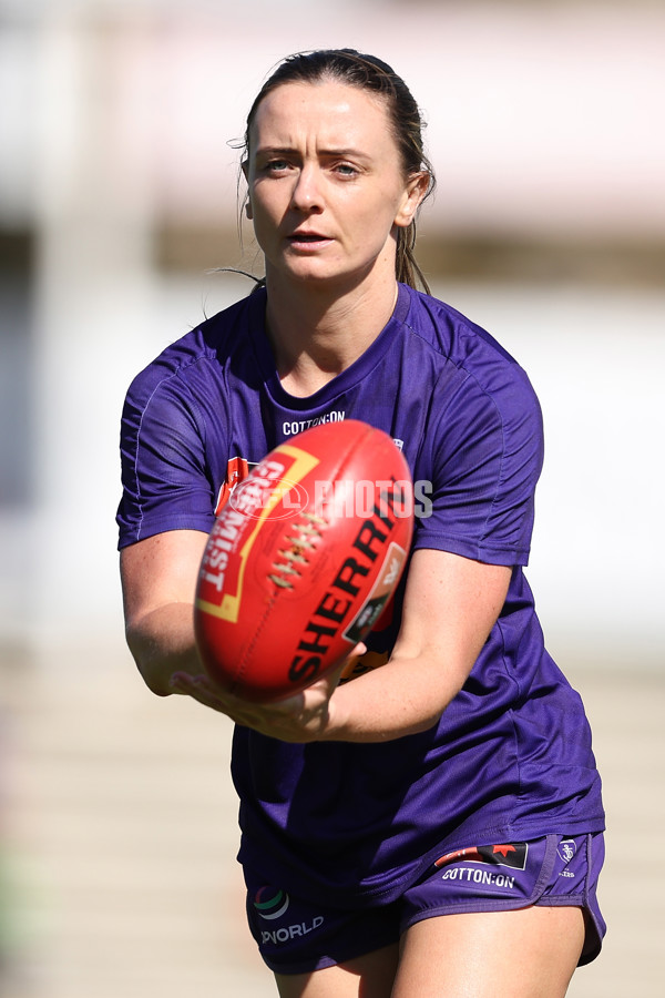 AFLW 2024 Round 10 - Walyalup v Western Bulldogs - A-55593149