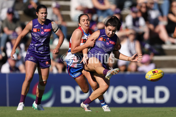 AFLW 2024 Round 10 - Walyalup v Western Bulldogs - A-55593215