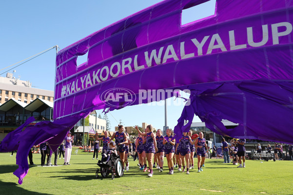 AFLW 2024 Round 10 - Walyalup v Western Bulldogs - A-55593948