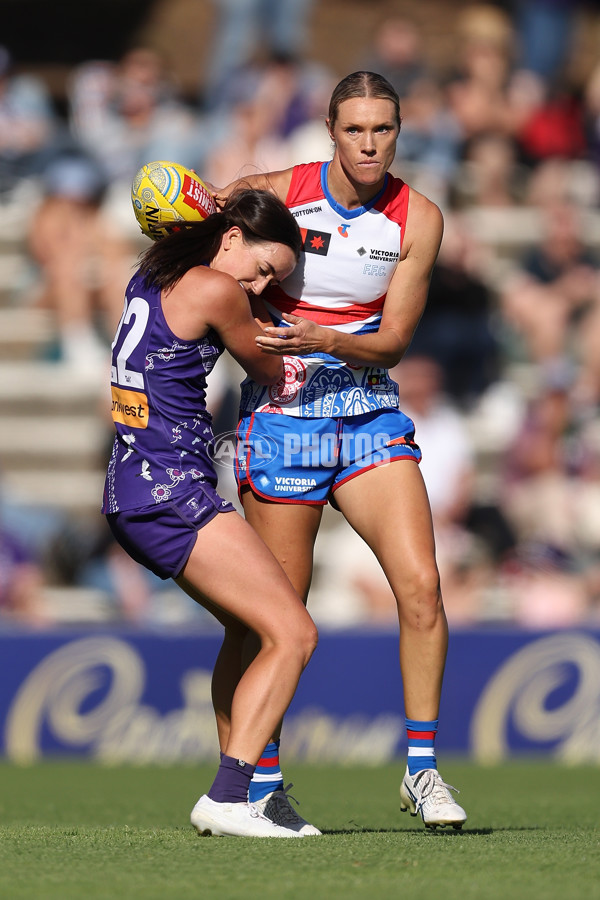 AFLW 2024 Round 10 - Walyalup v Western Bulldogs - A-55593998