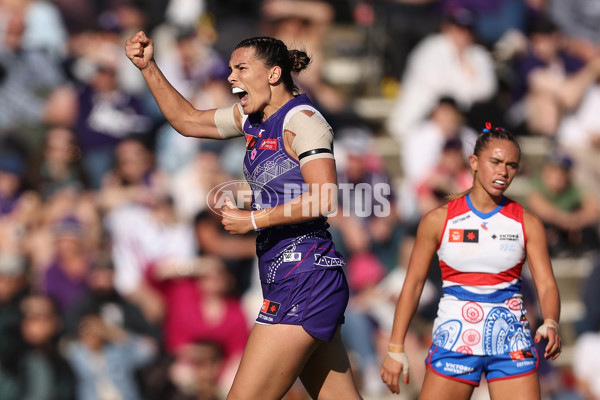 AFLW 2024 Round 10 - Walyalup v Western Bulldogs - A-55594018