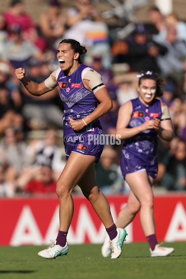 AFLW 2024 Round 10 - Walyalup v Western Bulldogs - A-55594020