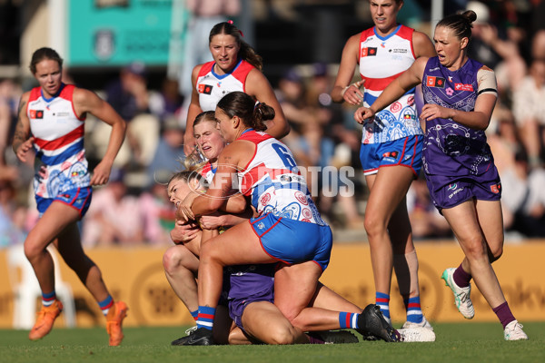 AFLW 2024 Round 10 - Walyalup v Western Bulldogs - A-55594027