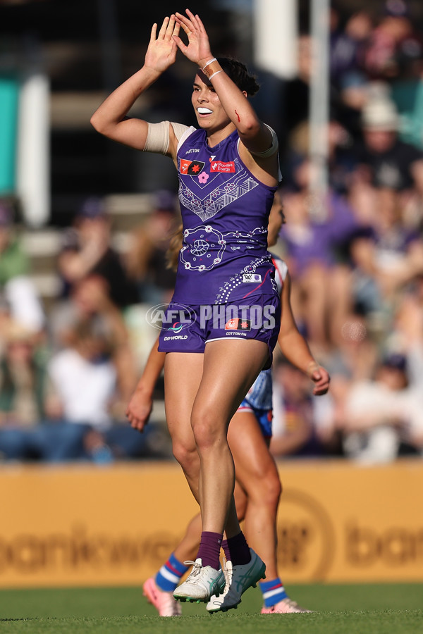 AFLW 2024 Round 10 - Walyalup v Western Bulldogs - A-55595973