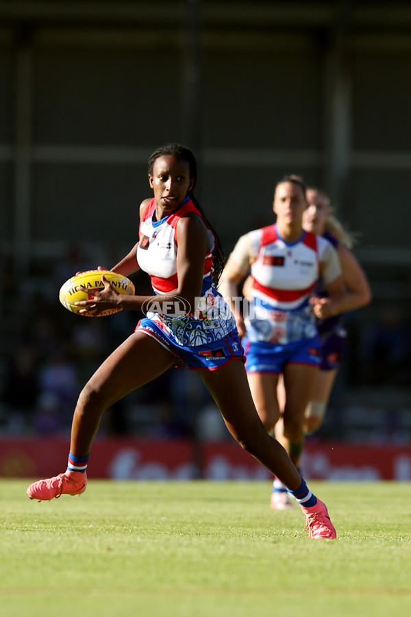 AFLW 2024 Round 10 - Walyalup v Western Bulldogs - A-55595994