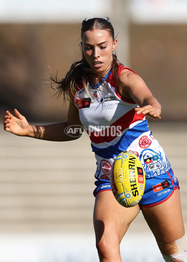 AFLW 2024 Round 10 - Walyalup v Western Bulldogs - A-55596010