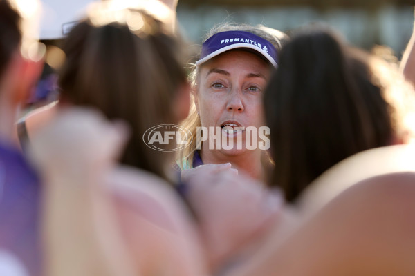 AFLW 2024 Round 10 - Walyalup v Western Bulldogs - A-55596033