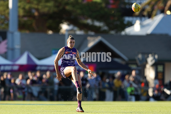 AFLW 2024 Round 10 - Walyalup v Western Bulldogs - A-55596051