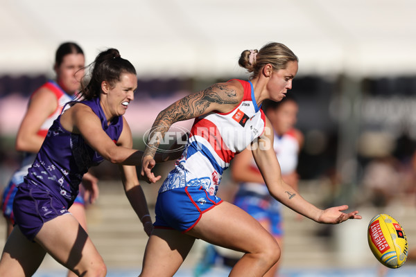 AFLW 2024 Round 10 - Walyalup v Western Bulldogs - A-55596563