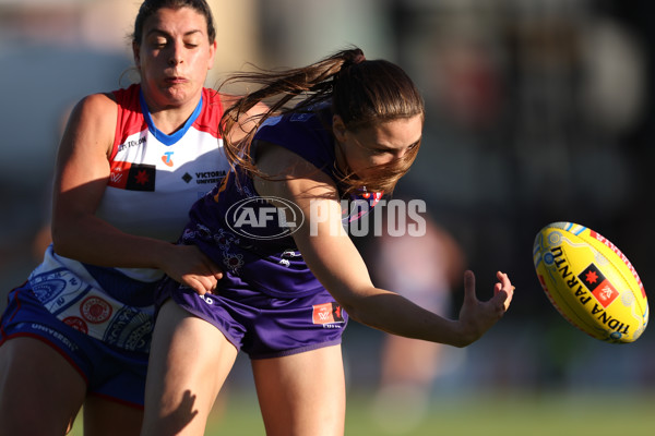 AFLW 2024 Round 10 - Walyalup v Western Bulldogs - A-55596576