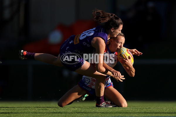 AFLW 2024 Round 10 - Walyalup v Western Bulldogs - A-55596584