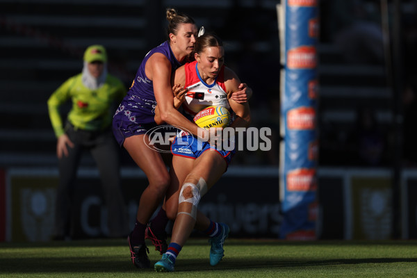 AFLW 2024 Round 10 - Walyalup v Western Bulldogs - A-55596606