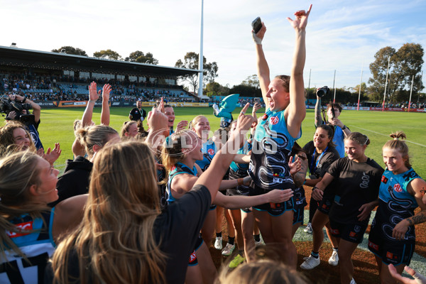 AFLW 2024 Round 10 - Yartapuulti v GWS - A-55596608