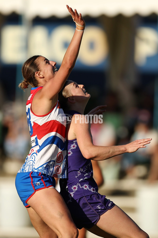 AFLW 2024 Round 10 - Walyalup v Western Bulldogs - A-55598395