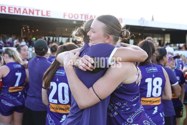 AFLW 2024 Round 10 - Walyalup v Western Bulldogs - A-55598446