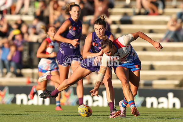 AFLW 2024 Round 10 - Walyalup v Western Bulldogs - A-55599713