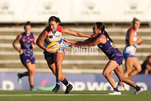 AFLW 2024 Round 10 - Walyalup v Western Bulldogs - A-55599739