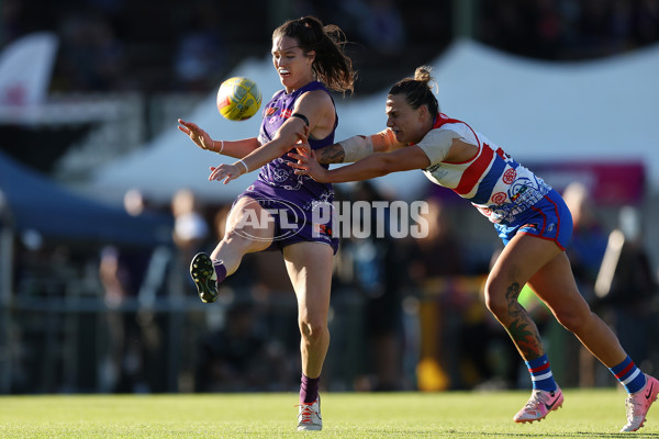 AFLW 2024 Round 10 - Walyalup v Western Bulldogs - A-55599770