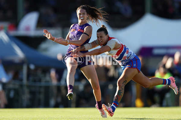 AFLW 2024 Round 10 - Walyalup v Western Bulldogs - A-55599774