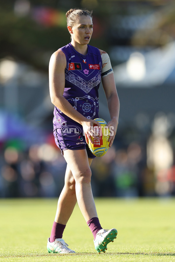 AFLW 2024 Round 10 - Walyalup v Western Bulldogs - A-55600723