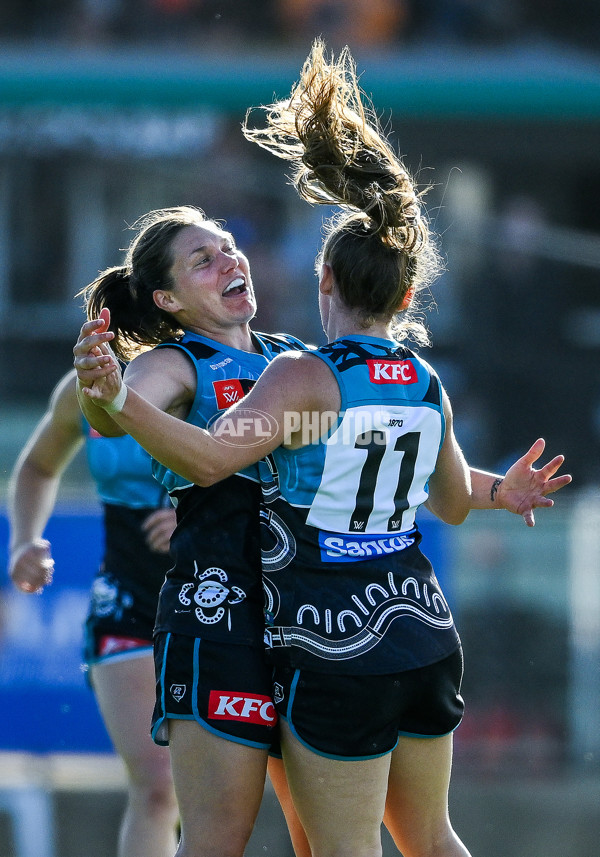 Photographers Choice - AFLW 2024 Round 10 - A-55602122