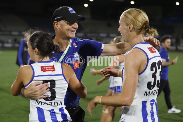 AFLW 2024 First Qualifying Final - North Melbourne v Adelaide - A-55652789