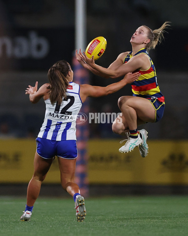 AFLW 2024 First Qualifying Final - North Melbourne v Adelaide - A-55652792