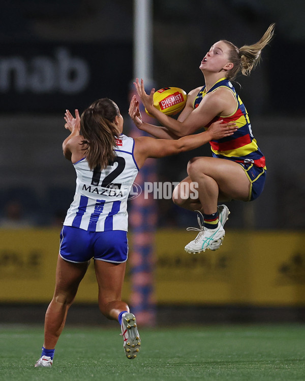 AFLW 2024 First Qualifying Final - North Melbourne v Adelaide - A-55652793