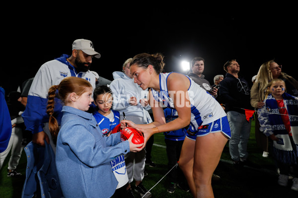 AFLW 2024 First Qualifying Final - North Melbourne v Adelaide - A-55653960