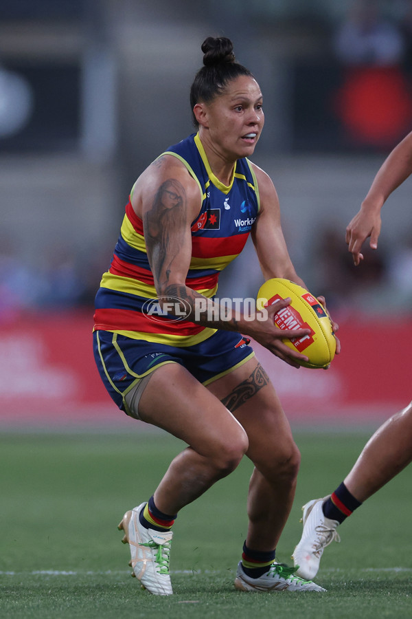 AFLW 2024 First Qualifying Final - North Melbourne v Adelaide - A-55653992