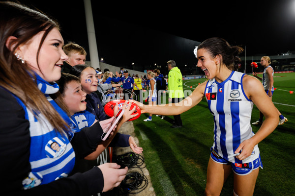 AFLW 2024 First Qualifying Final - North Melbourne v Adelaide - A-55654952