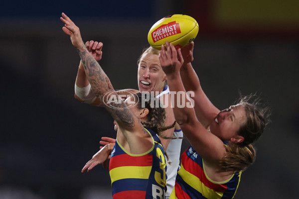 AFLW 2024 First Qualifying Final - North Melbourne v Adelaide - A-55654988