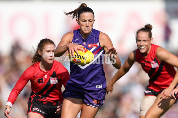 AFLW 2024 First Elimination Final - Fremantle v Essendon - A-55657265