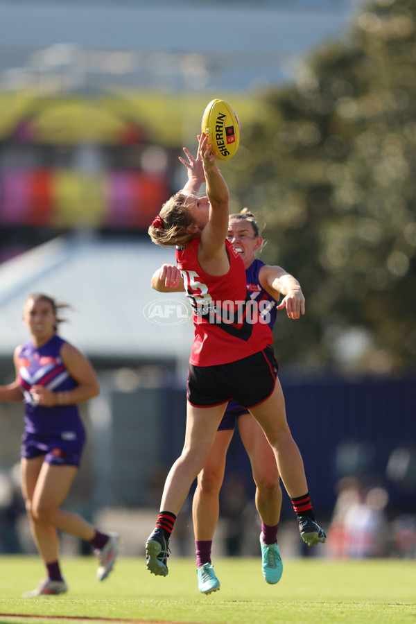 AFLW 2024 First Elimination Final - Fremantle v Essendon - A-55657282