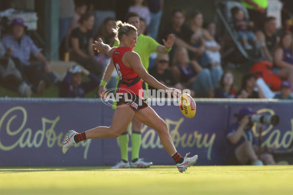 AFLW 2024 First Elimination Final - Fremantle v Essendon - A-55657312