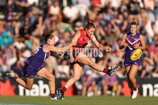 AFLW 2024 First Elimination Final - Fremantle v Essendon - A-55657315