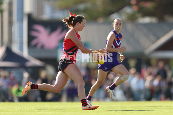 AFLW 2024 First Elimination Final - Fremantle v Essendon - A-55657480