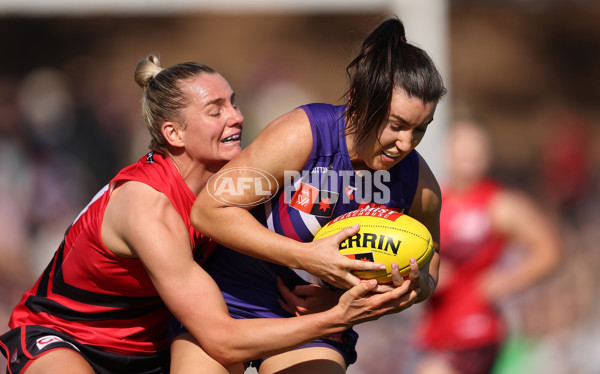 AFLW 2024 First Elimination Final - Fremantle v Essendon - A-55657491