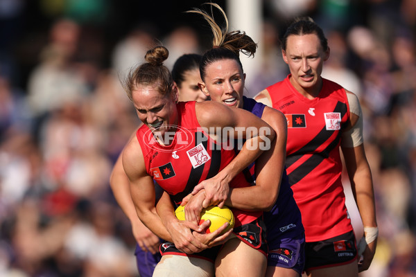 AFLW 2024 First Elimination Final - Fremantle v Essendon - A-55657492