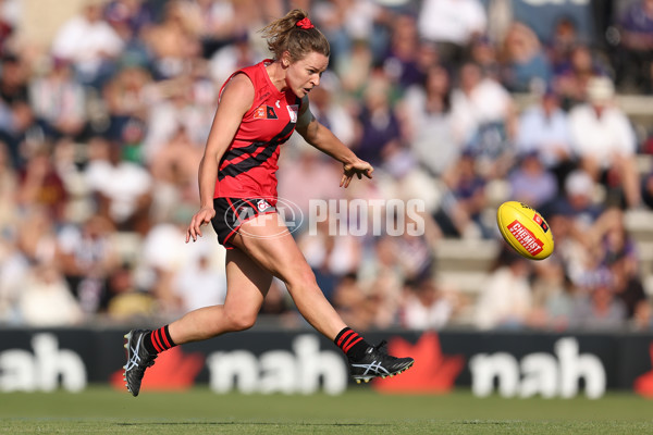 AFLW 2024 First Elimination Final - Fremantle v Essendon - A-55657494