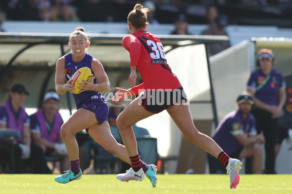 AFLW 2024 First Elimination Final - Fremantle v Essendon - A-55657506